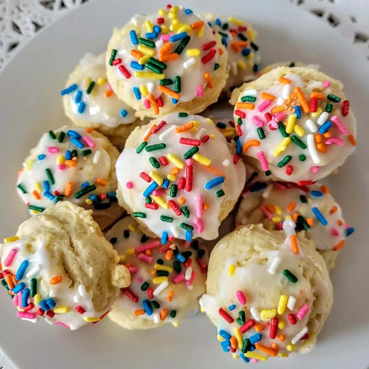 Soft & Fluffy Italian Ricotta Cookies Recipe