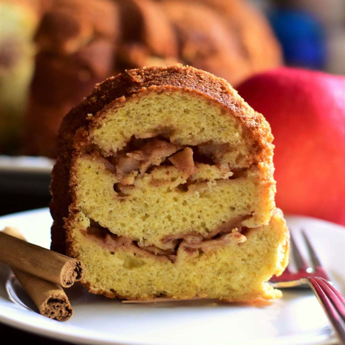 Apple Cinnamon Bundt Cake Recipe: A Delicious Fall Treat