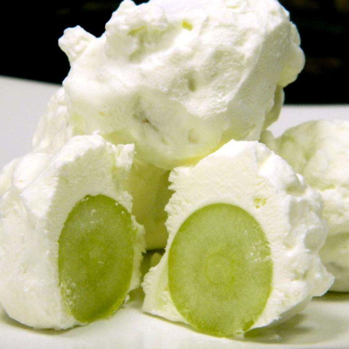 Easy Frozen Grape Bites Recipe