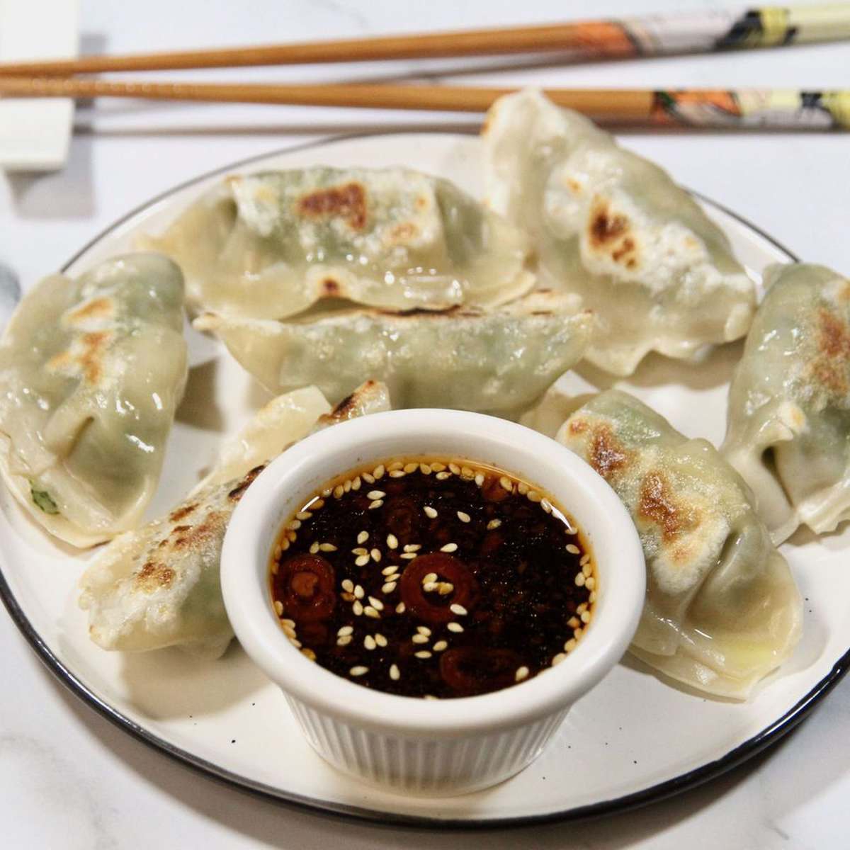 Easy Homemade Potsticker Sauce Recipe: Garlic & Ginger